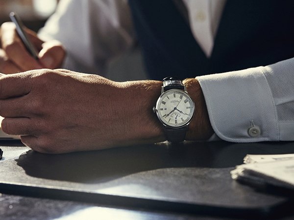 Elegancki zegarek Orient Star