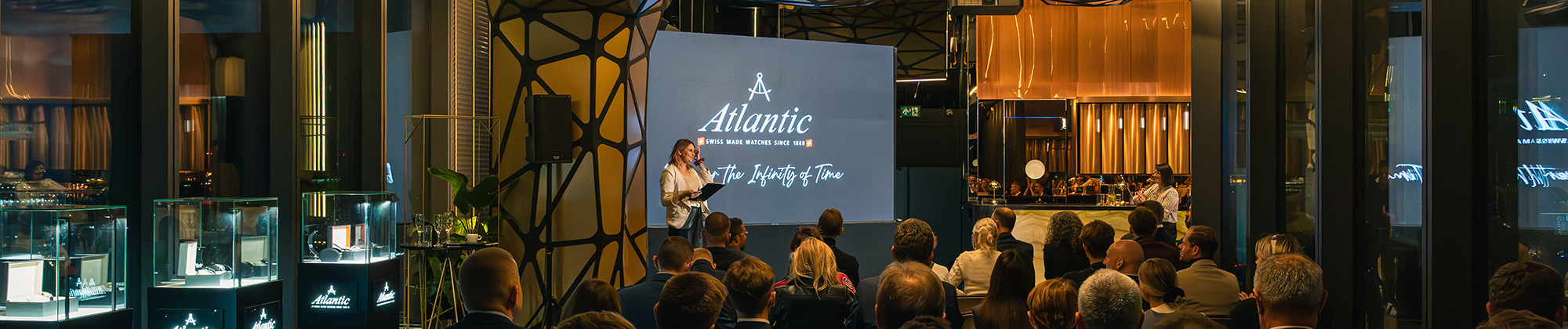 Uroczysta prezentacja zegarka Atlantic World Cup Krzysztof Hołowczyc i szansa na przejazd z rajdową legendą 